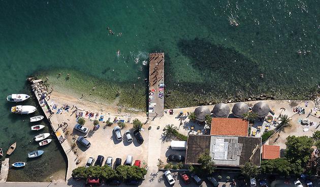 Beachfront House With Private Jacuzzi And Garden Zadar Exterior photo